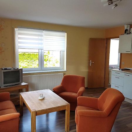 Monteurwohnungen Goeb - Nicht Fuer Urlaubsgaeste Geisa Esterno foto