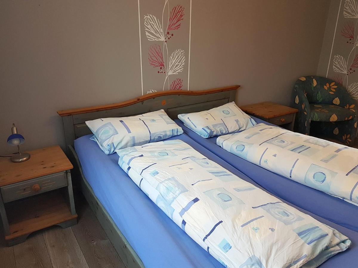 Monteurwohnungen Goeb - Nicht Fuer Urlaubsgaeste Geisa Esterno foto
