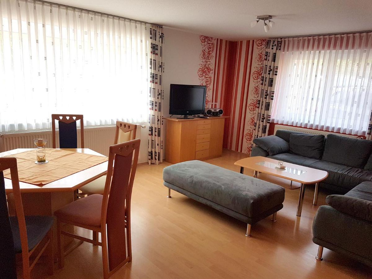 Monteurwohnungen Goeb - Nicht Fuer Urlaubsgaeste Geisa Esterno foto