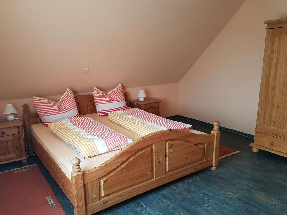 Monteurwohnungen Goeb - Nicht Fuer Urlaubsgaeste Geisa Esterno foto